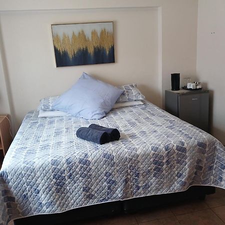 White Rose Guest House Vanderbijlpark Ngoại thất bức ảnh