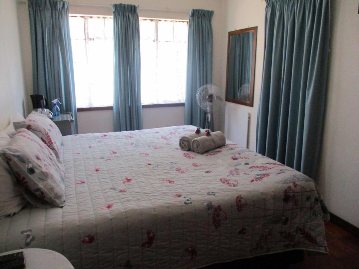 White Rose Guest House Vanderbijlpark Ngoại thất bức ảnh