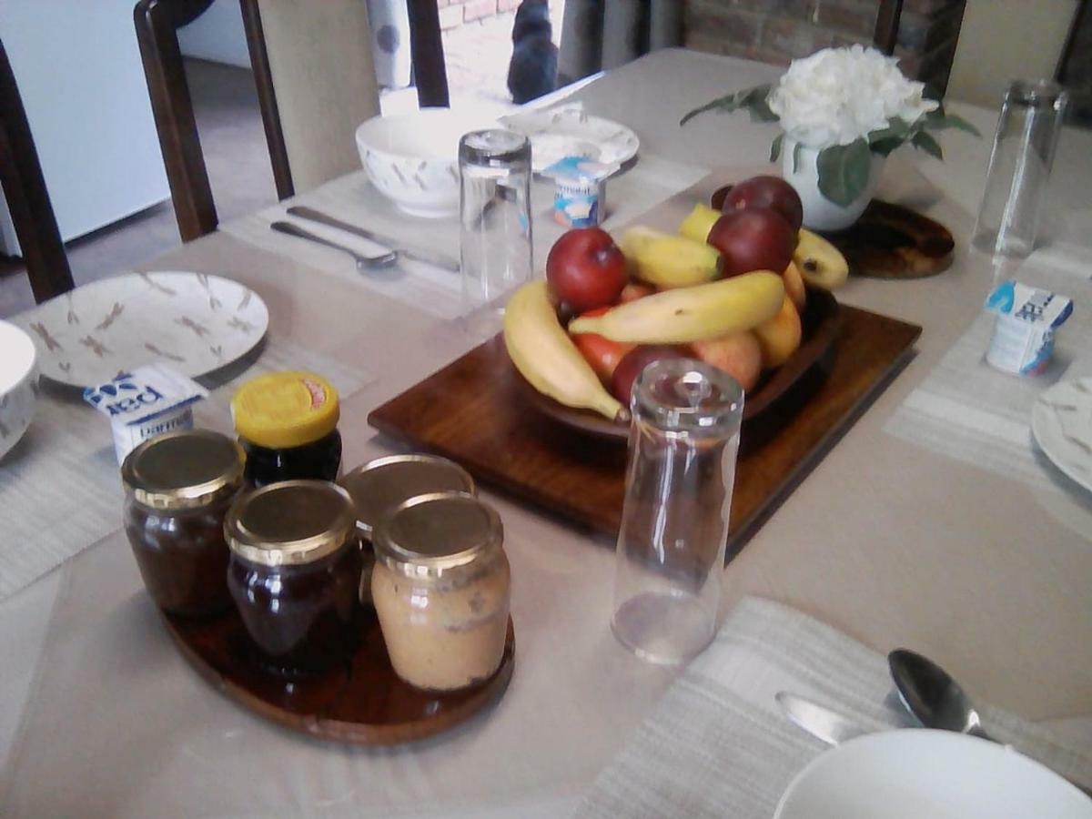 White Rose Guest House Vanderbijlpark Ngoại thất bức ảnh